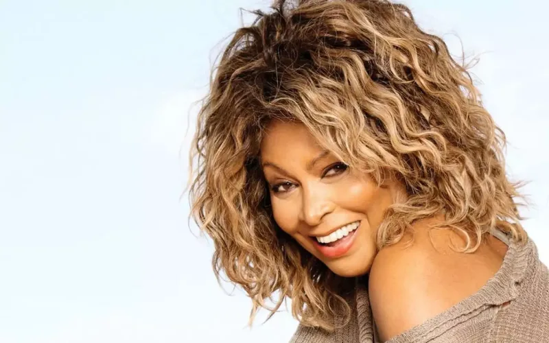 Tina Törner vəfat etdi