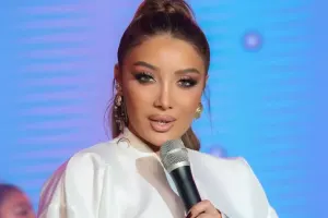 “Get yemək bişir, uşaqlarına bax!”