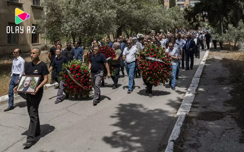 Elxan Qasımov dəfn olundu - Yenilənib