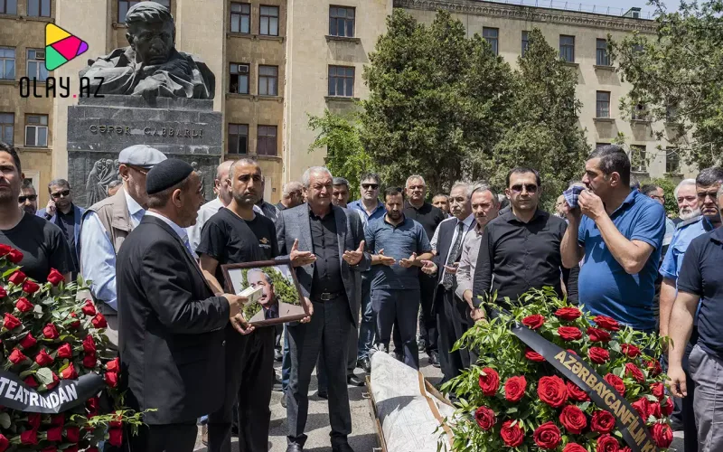 Elxan Qasımov dəfn olundu - Yenilənib