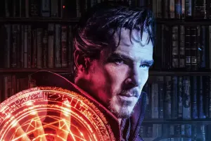 “Doctor Strange”in evinə bıçaqla hücum etdi