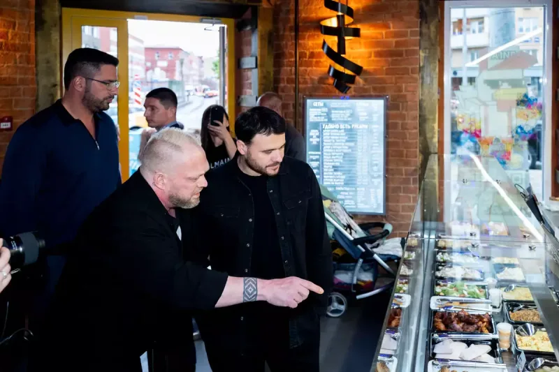 Eminin daha bir restoranı açıldı