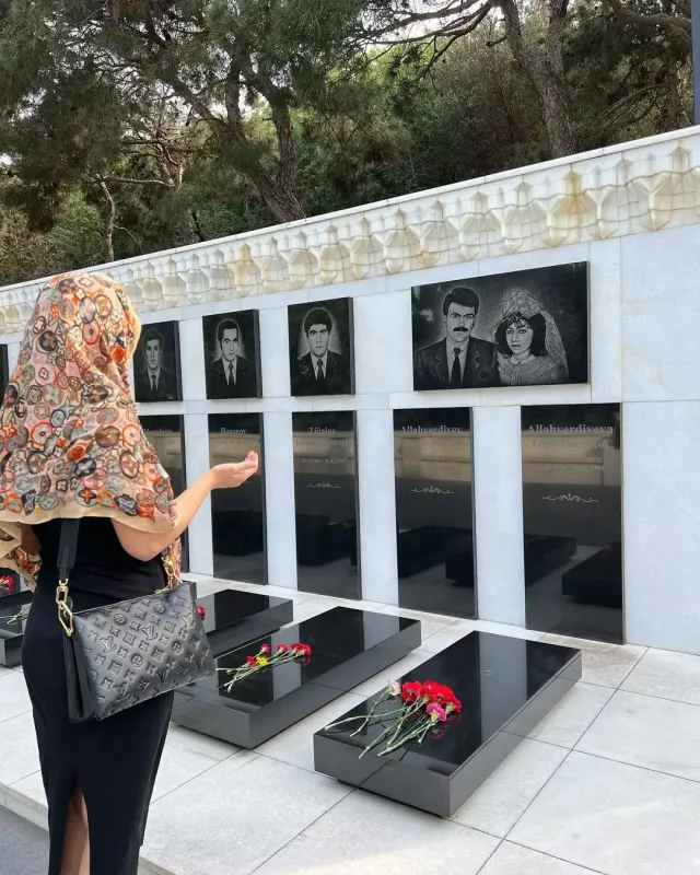 “Sən heç yetim, ərsiz, atasız qaldın?”