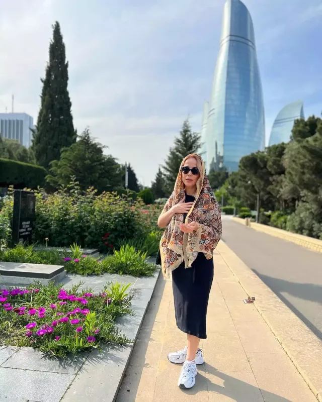 “Sən heç yetim, ərsiz, atasız qaldın?”