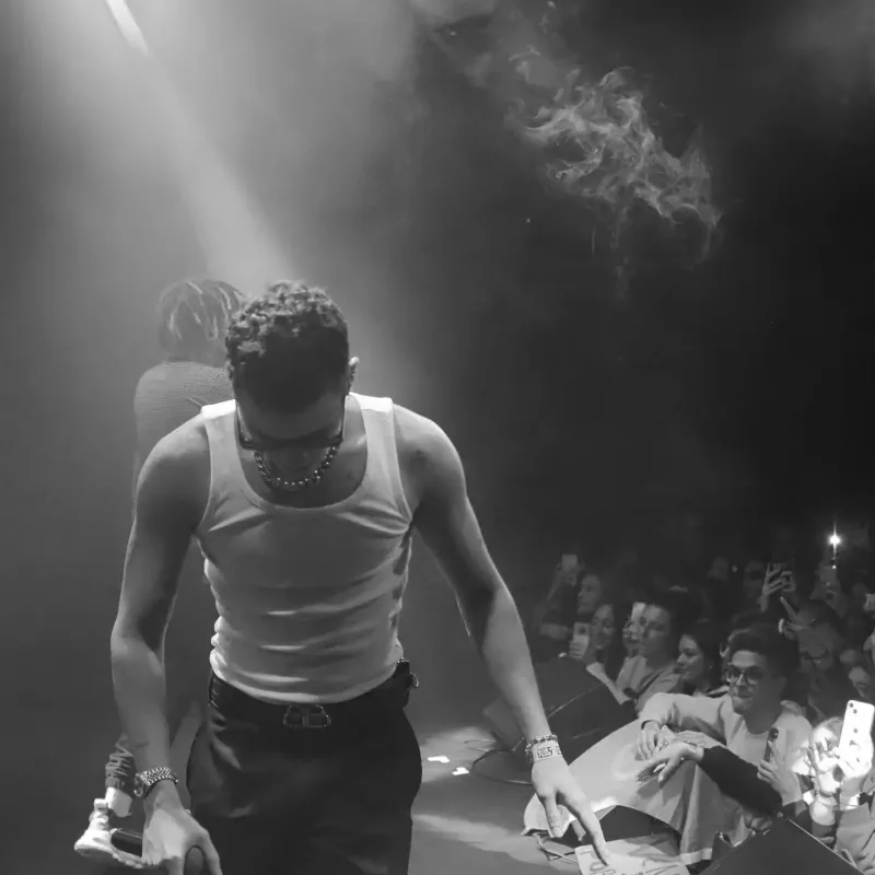 Kişilərdə mayka dəbi