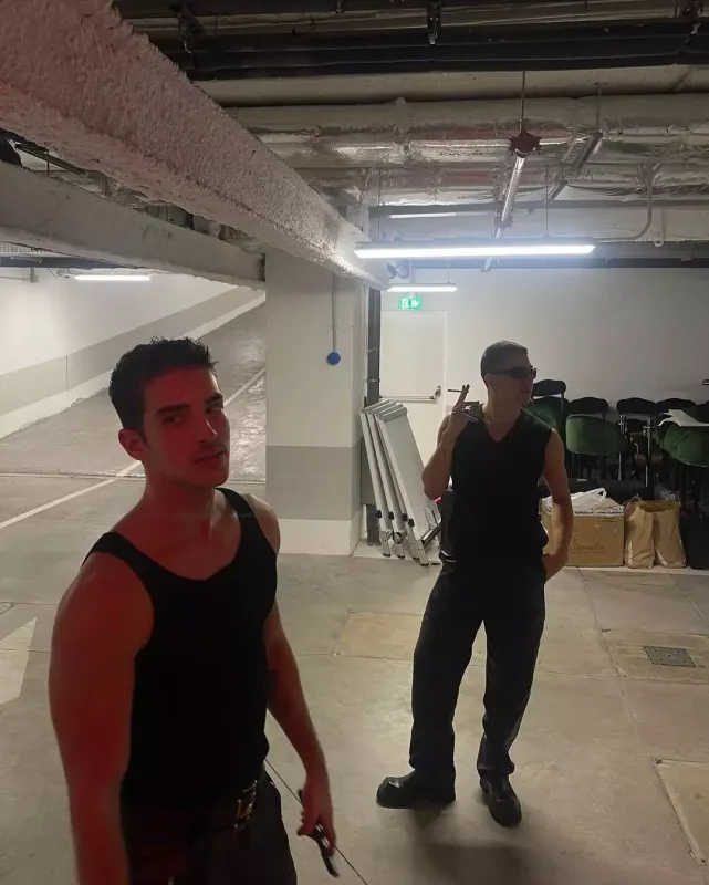 Kişilərdə mayka dəbi