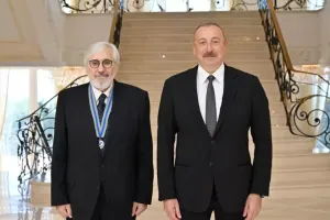 Prezidentdən Oqtay Mirqasımova yubiley hədiyyəsi