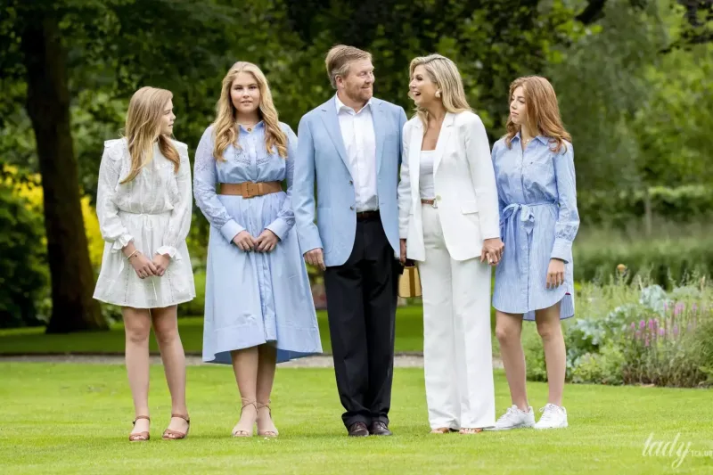 Hollandiya kral ailəsi qullarından 545 milyon qazanıb