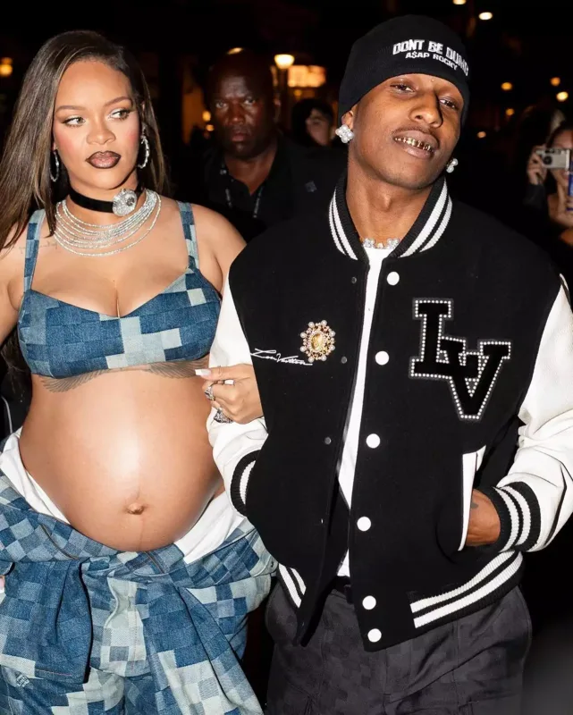 Gözlər Rihannada idi...