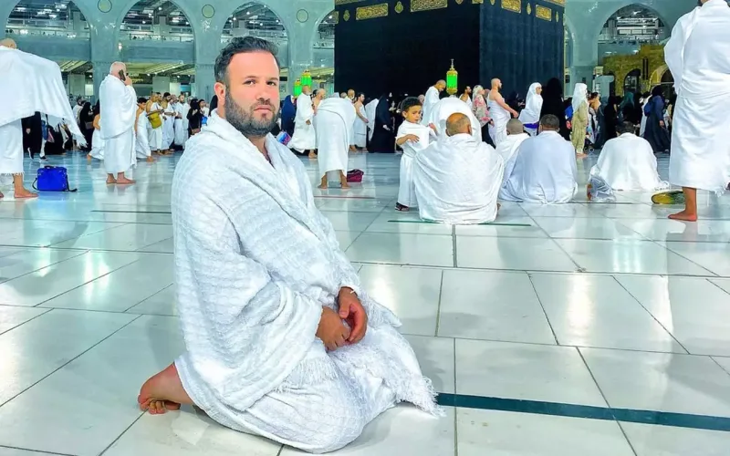 “Oğlum xalçanı yerə sərib əllərini göyə qaldırır”