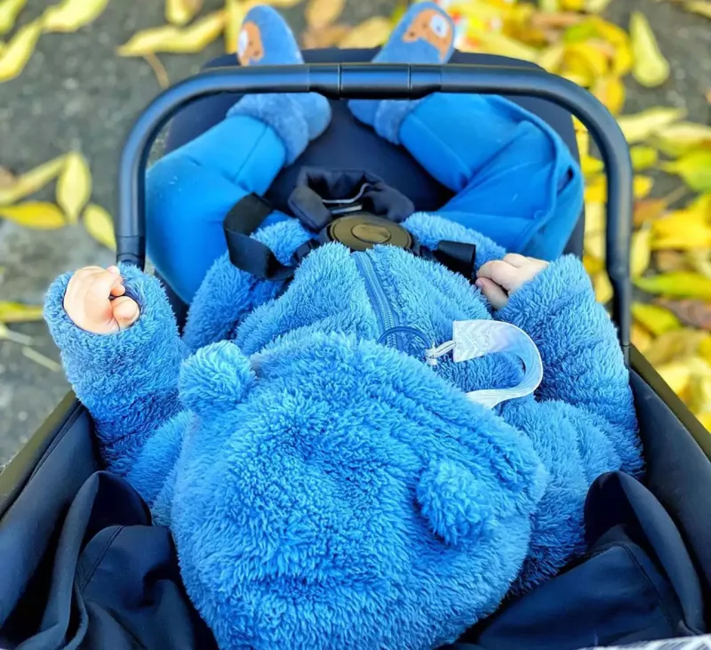 “Oğlum xalçanı yerə sərib əllərini göyə qaldırır”