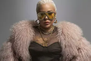 “Elnarə Antiterror günü toyum olduğunu tarix kitablarına yazdırsın”