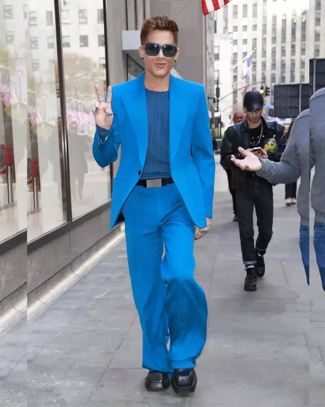 Hamısı bir boyda gəzən gözəllər!