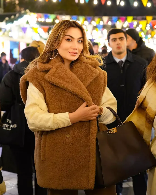 Ruhiyyə Əliyevadan Yeni il libasları tövsiyəsi!