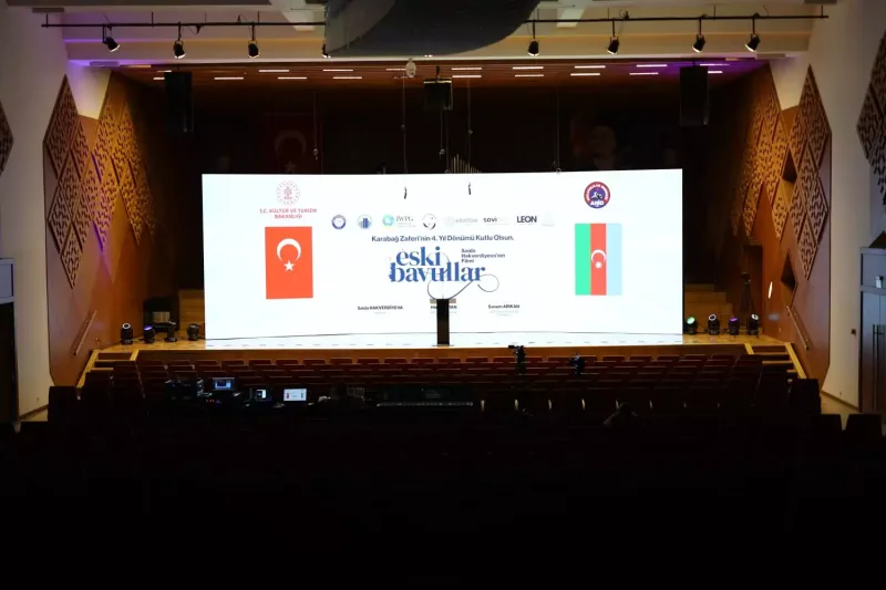 “Köhnə çamadanlar” Ankarada nümayiş olundu