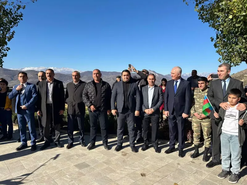 Azad torpaqlarda bayram konsertləri təşkil olunub