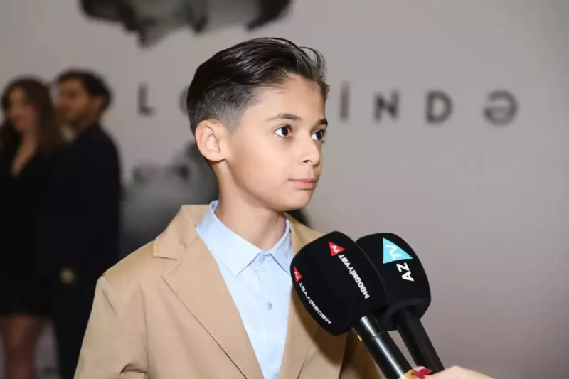 “Atamın kölgəsində”nin təqdimatı oldu