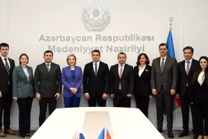 Adil Kərimli Rusiyanın mədəniyyət naziri ilə görüşüb