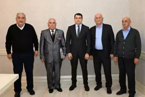 Adil Kərimli Xırdalanda vətəndaşları qəbul edib