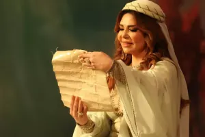 6 il sonra teatr səhnəsində!