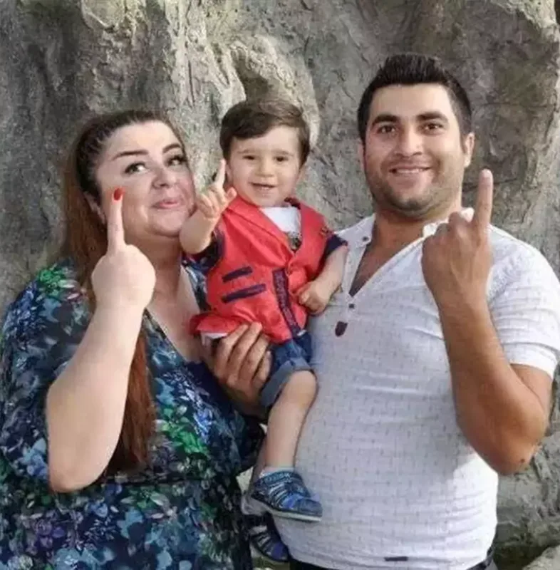 Xuraman Əlizadə həyat yoldaşından ayrılıb?