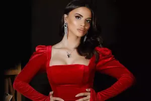 “Səhifəmdən qazanıramsa, ona pul da xərcləməliyəm”