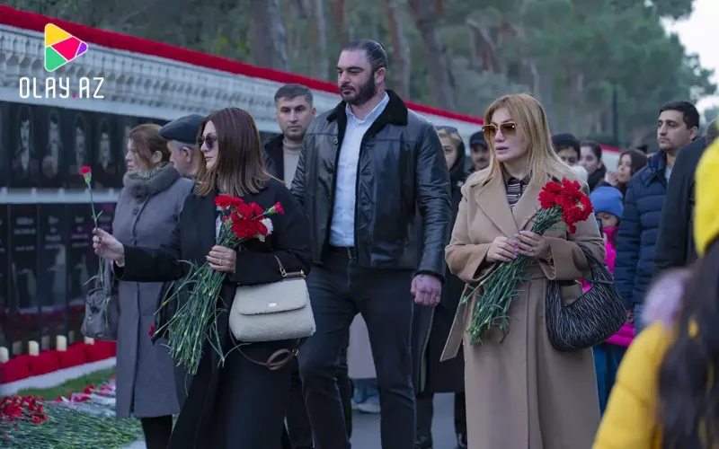 Sibel Can Şəhidlər xiyabanını ziyarət etdi