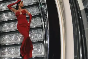 Nərmin 4 milyonluq gəmidə...