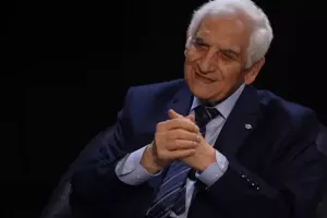 “Mir Cəlal Paşayev oğluna aldığı evi mənə verdi”