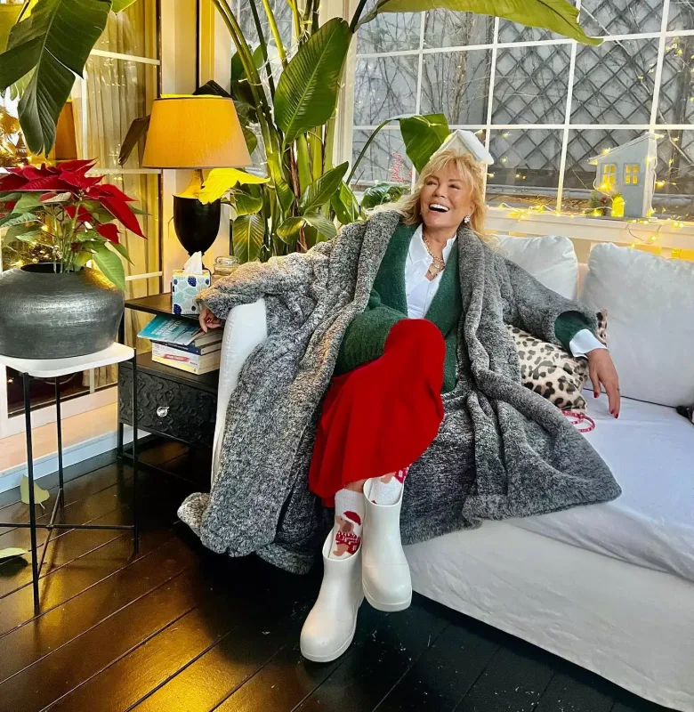 Semiramis yenə Ajdanı keçdi...