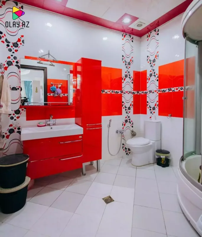 Fatimə evini satır