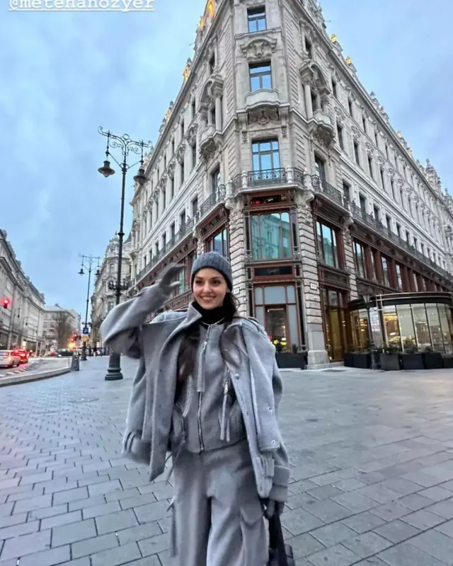 Mehin, Hande və Yasemin...