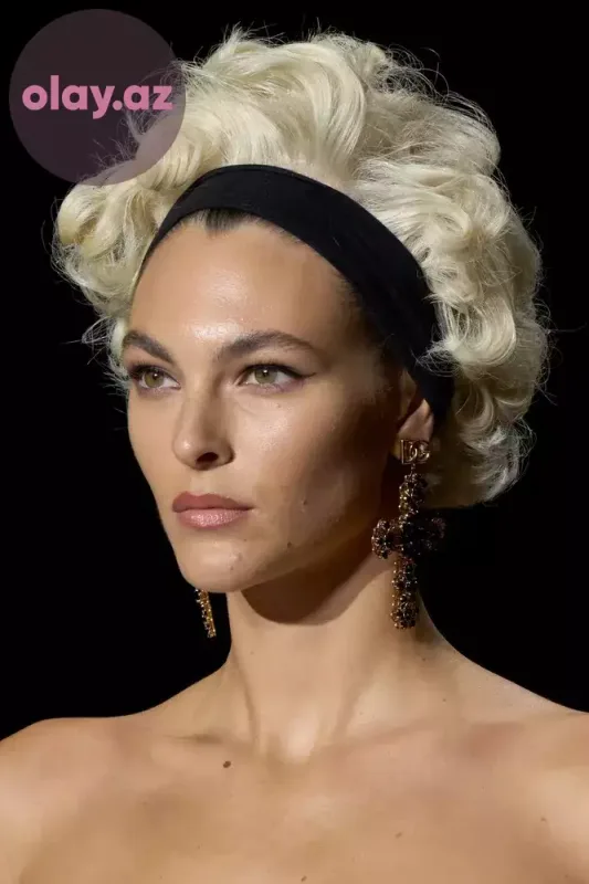 2025-ci ildə dodaqlarda hansı rənglər hakim olacaq?