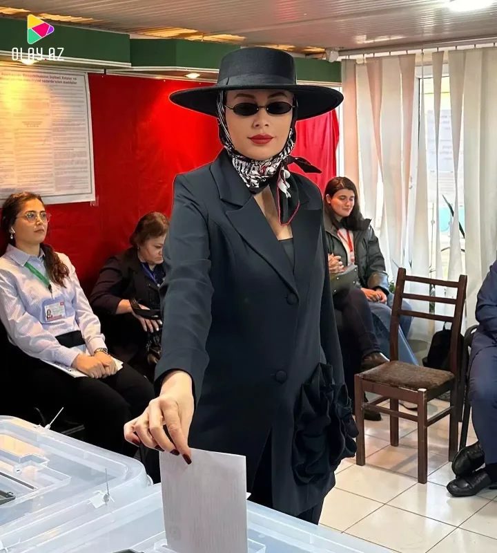 Rozanın seçki “look”u