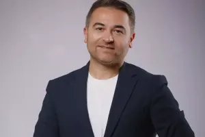 “Şərhlər yağdı ki, dostunu nə tez unutdun?” - İlkindən tənqidlərə cavab