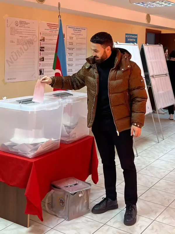 Onlar da səs verdilər...