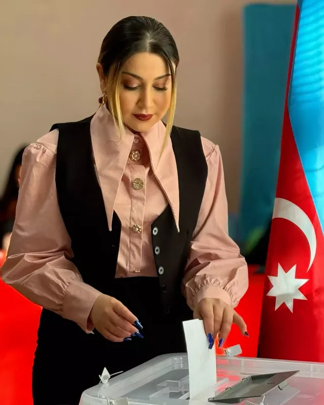 Onlar da səs verdilər...