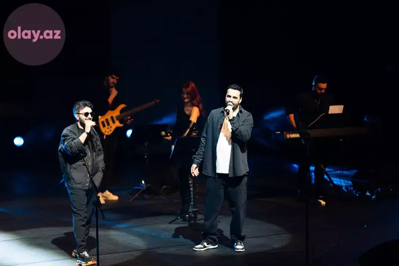 50 pərəstişkarını səhnəyə çıxardı... - Orxanın konsertinin birinci günü