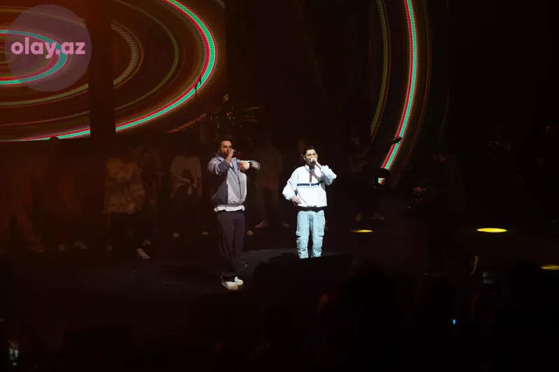 50 pərəstişkarını səhnəyə çıxardı... - Orxanın konsertinin birinci günü