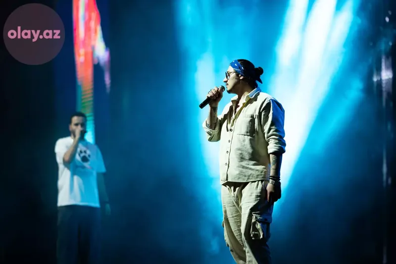 50 pərəstişkarını səhnəyə çıxardı... - Orxanın konsertinin birinci günü