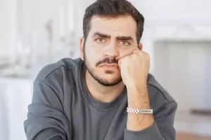 “Əməkdaşlarımıza aylıq maaş verə bilmirik”