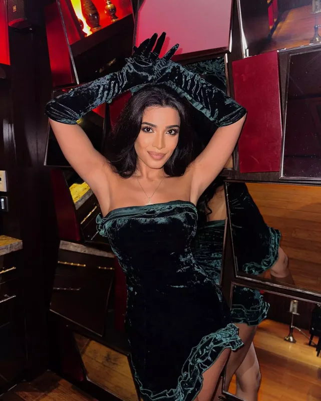 “Azərbaycan dilimizi məhv etməyin”