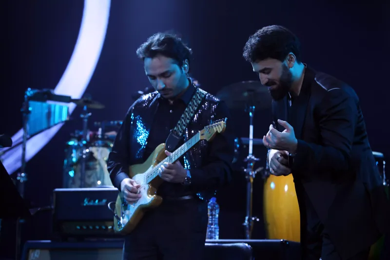 Zamiq konsertöncəsi liftdə qaldı, ayağını zədələdi