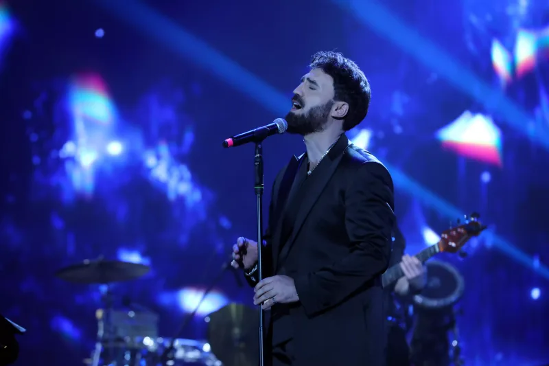 Zamiq konsertöncəsi liftdə qaldı, ayağını zədələdi