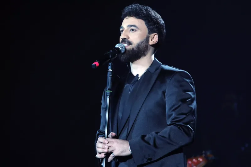 Zamiq konsertöncəsi liftdə qaldı, ayağını zədələdi