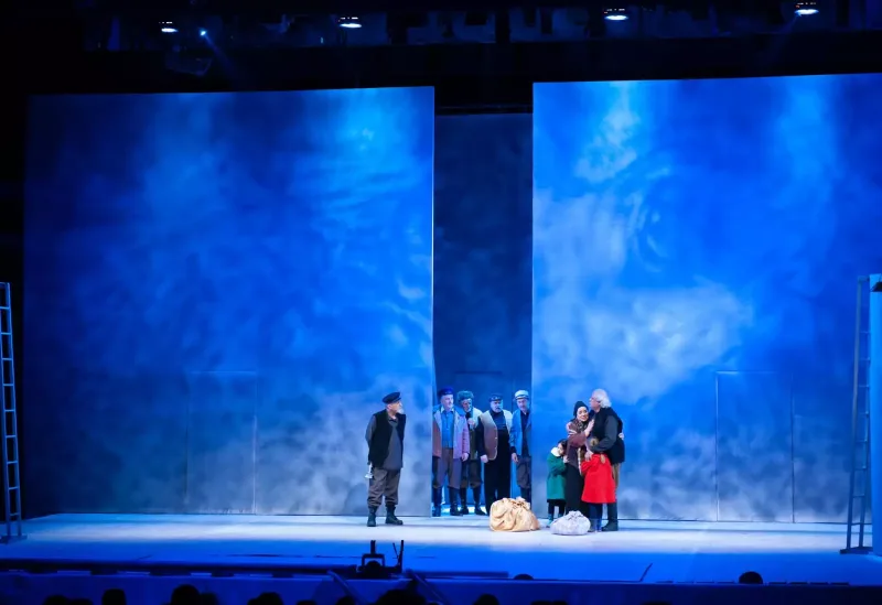 “Əsrə bərabər gün”  tamaşasının premyerası keçirildi