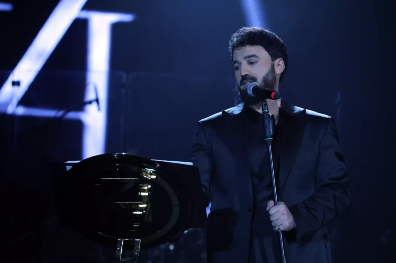 Zamiq konsertöncəsi liftdə qaldı, ayağını zədələdi