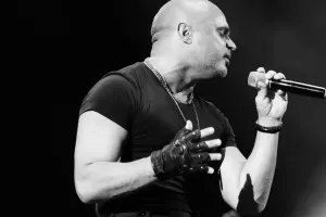 “Mənim duetlərim sizinlədir”