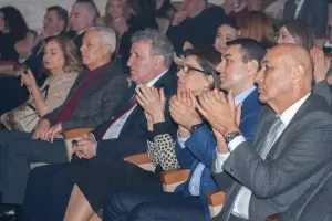 “Sehrbazlar dərəsi” tamaşasının premyerası olub