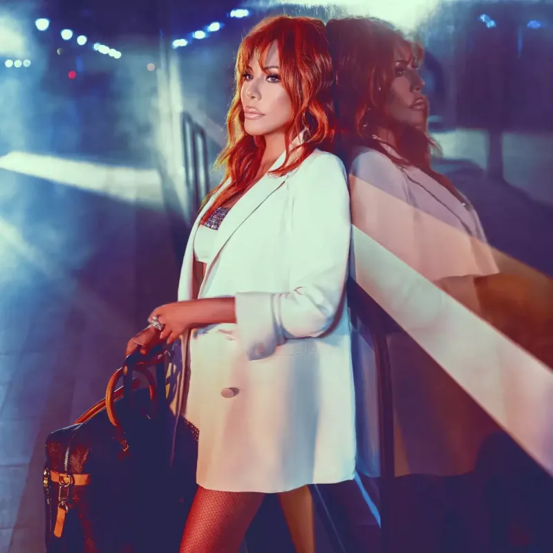 “İstəyirəm ki, 30 il öncəki mahnılarımı gənclər də tanısın”